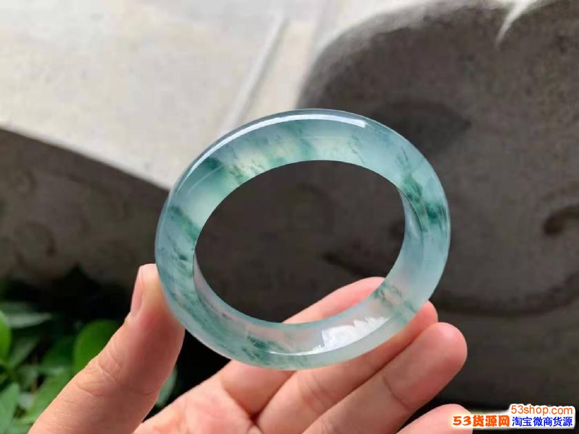 微商货源 饰品小商品 玉石水晶 信息内容正文:翡翠手镯的标价要素