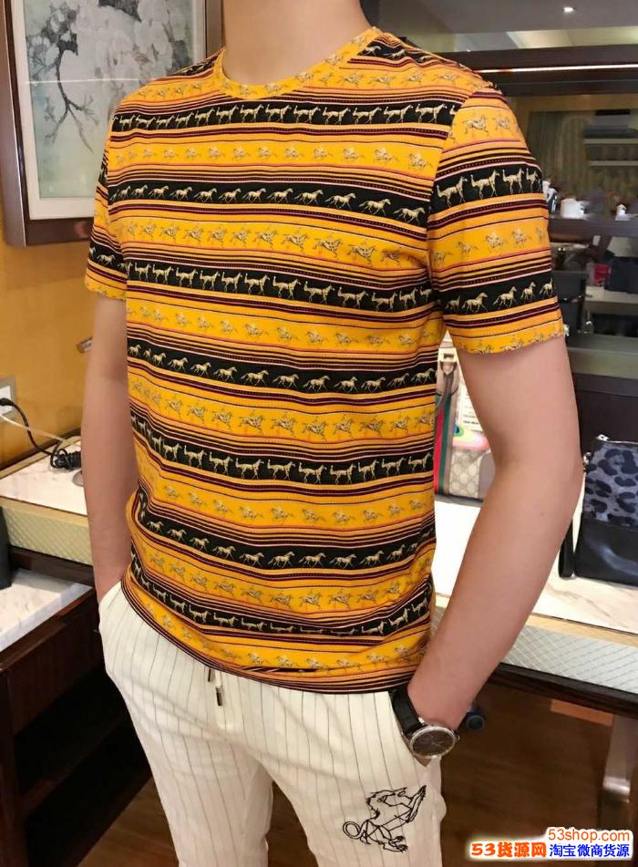 男装十大奢侈品排名 _国际十大奢侈品牌男装-第2张图片-潮百科
