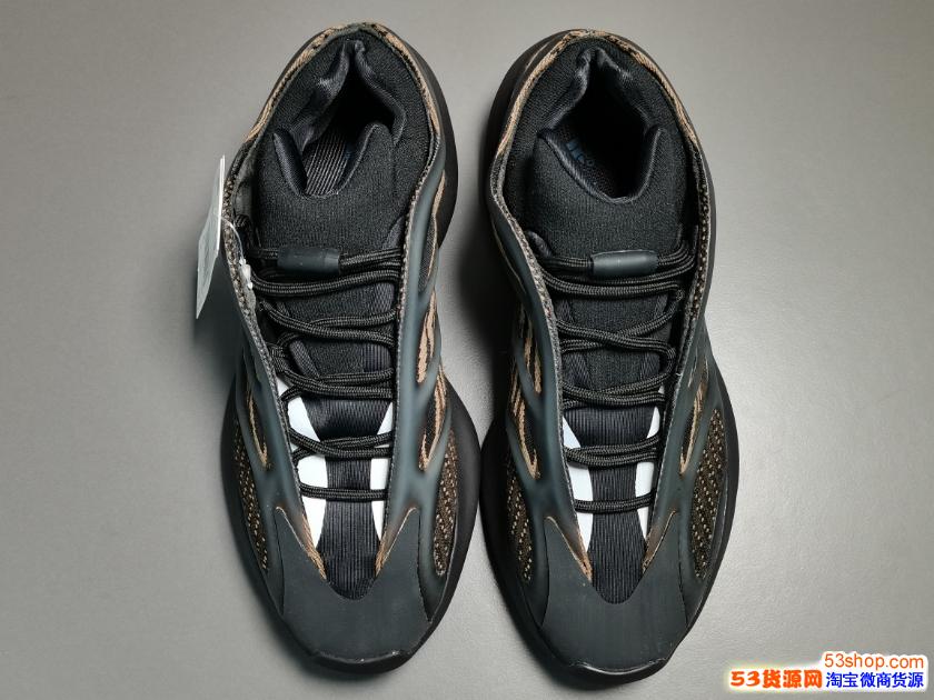 yeezy700v3脚感图片