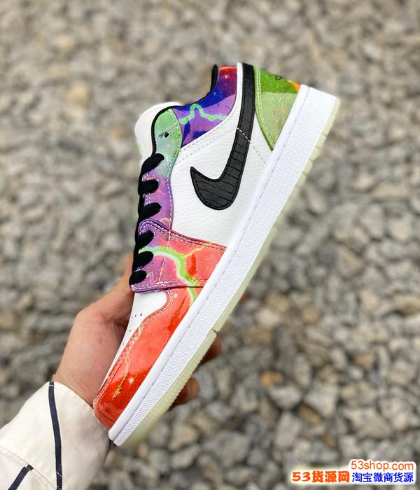 耐克乔丹low aj1 星空夜光银河炫彩星云低帮板鞋