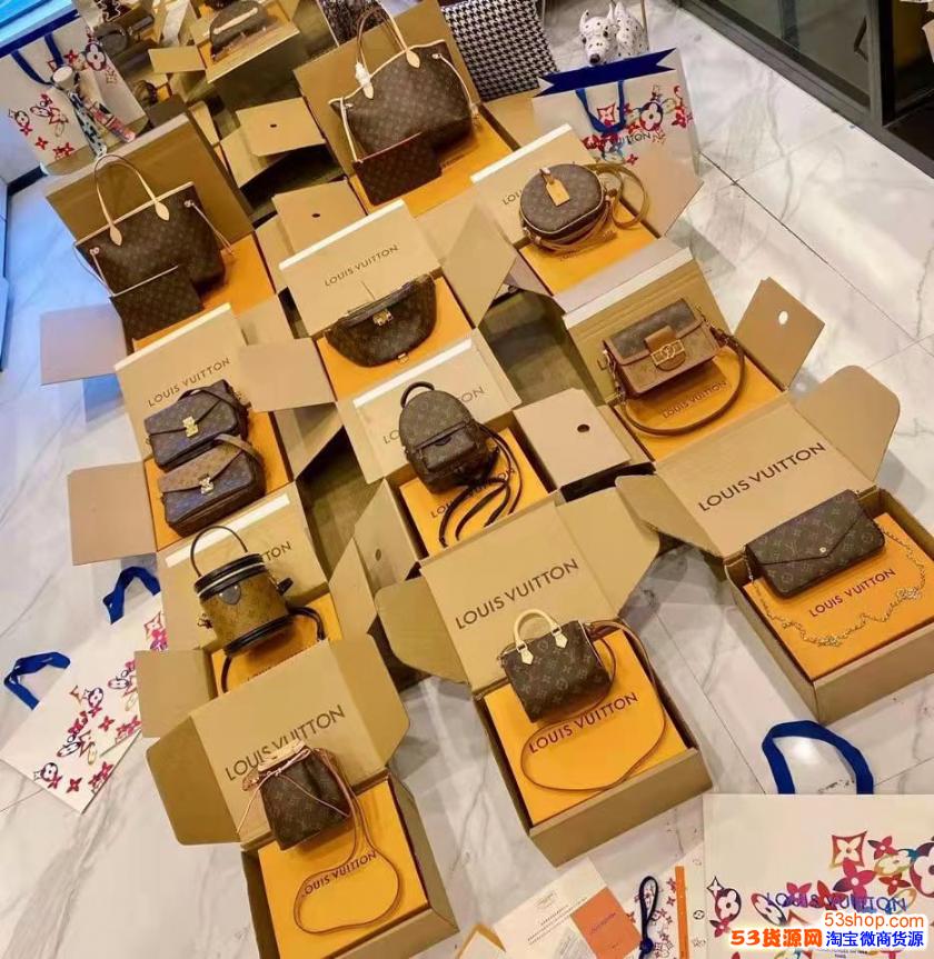 专营著偧品包包工厂直销一件代发专柜对版诚招代理